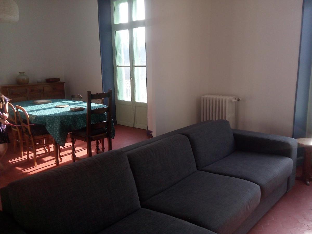 Les Deux Pentes Apartment Sausses Exterior photo