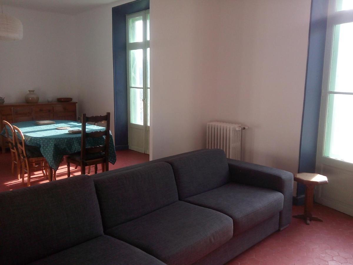 Les Deux Pentes Apartment Sausses Exterior photo